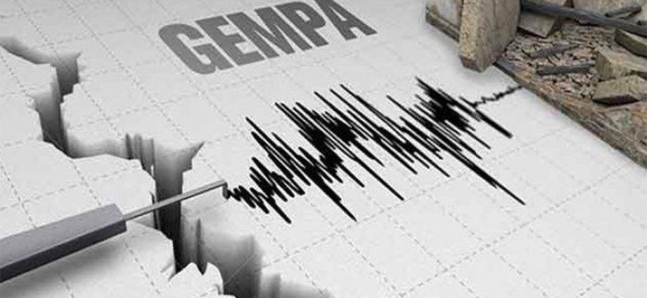 Sedikitnya 252 Orang Tewas Saat Gempa Di Indonesia Merobohkan Rumah, Bangunan, Jalan